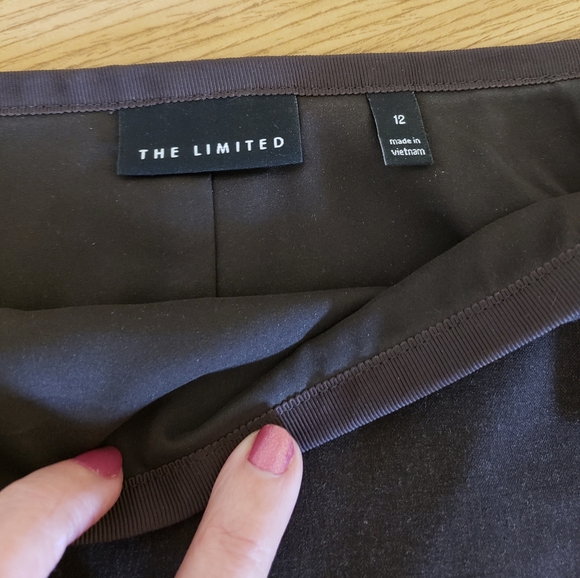 WOMENS SIZE 12, CHOCOLATE BROWN PENCIL SKIRT, THE LIMITED - Picture 2 of 8